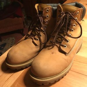 Eddie Bauer boots